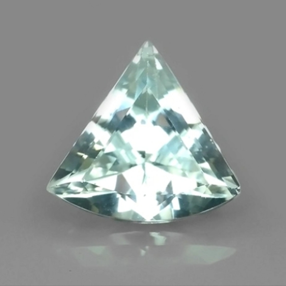 3.80 Carat VS Clarity Custom Cut Aquamarine